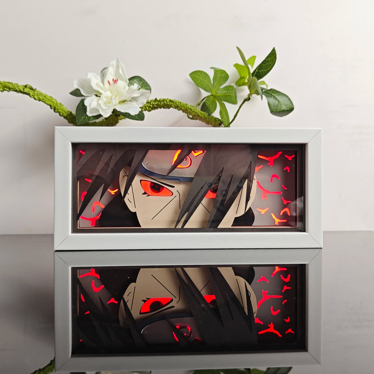 LightBox - Itachi